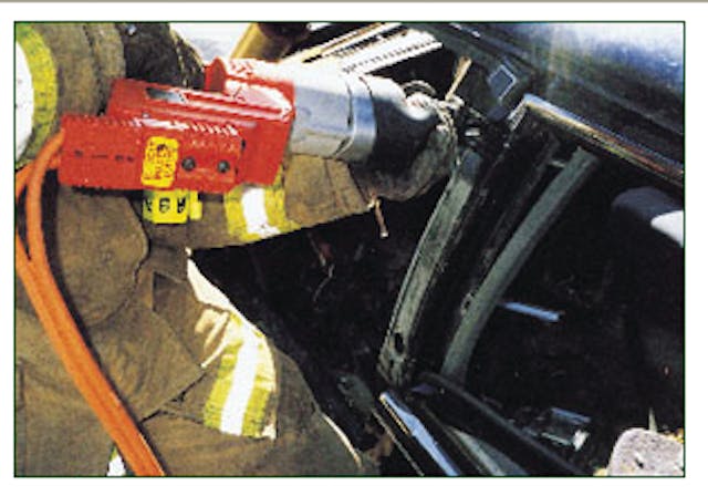 A Power Hawk 12-volt power unit operated the 18-volt Milwaukee reciprocating saw in excess of 21 minutes.