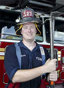 Peter Blaich was off-duty when he saved a cabby from muggers.