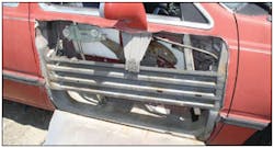 For training purposes, the entire outer door panel has been removed. This exposes the large collision beam and the inner window and door control mechanisms. For training purposes, the entire outer door panel has been removed. This exposes the large collision beam and the inner window and door control mechanisms.