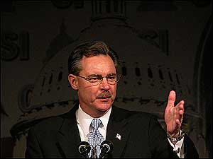 The CFSI/Motorola Mason Lankford Fire Service Leadership Award was presented to R. David Paulison, USFA Administrator