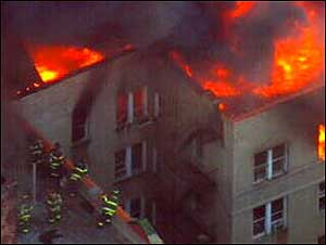 (Mount Eden-WABC, February 1, 2006) - A spectacular sixth-alarm fire is burned through an apartment building in the Mount Eden section of the Bronx.