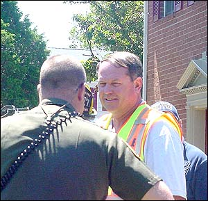 Lt. Steve Traylor on scene at an apartment fire