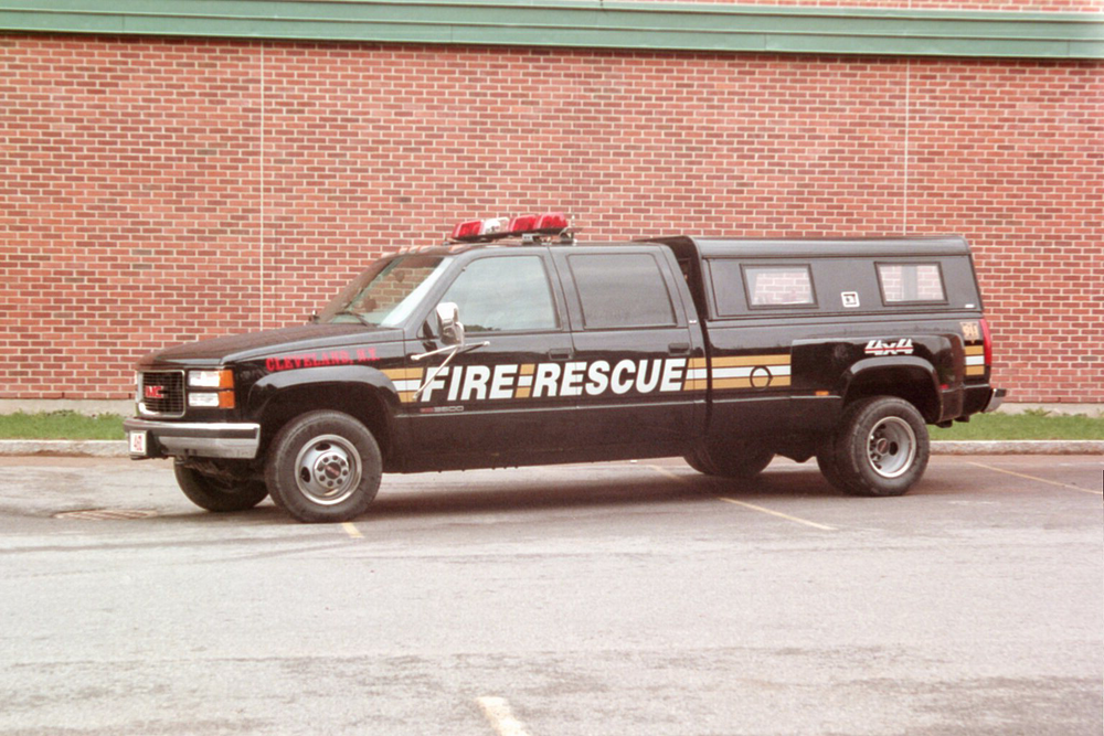 1056555882901 10643572