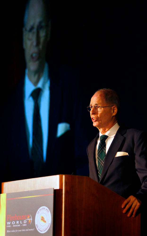 Firefghter/Author John Maclean speaks at Firehouse World 2010.