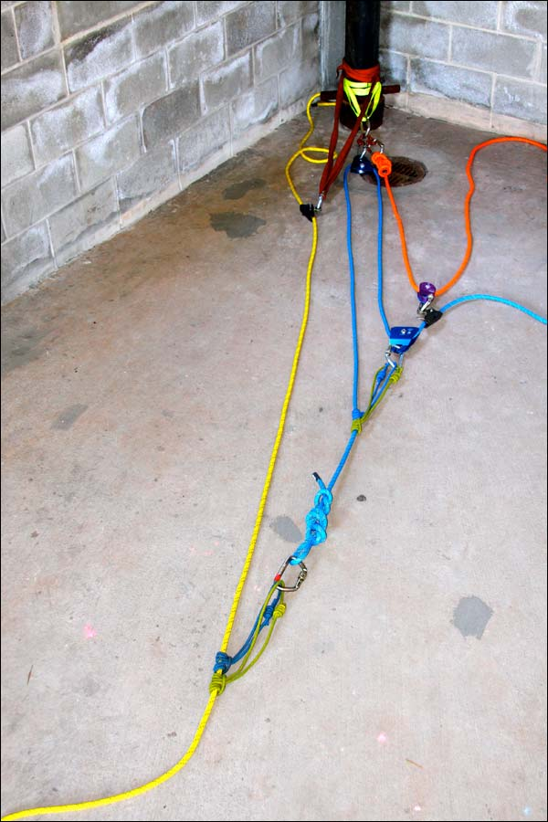 Figure 6: A 4:1 block and tackle mechanical advantage system.