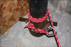 Figure 1: A tensionless wrap features a Figure 8 bight tied into the terminal end and in it and will get connected back onto itself. Figure 1: A tensionless wrap features a Figure 8 bight tied into the terminal end and in it and will get connected back onto itself.