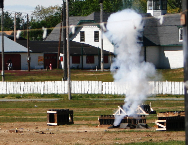 The display, provided by Atlas PyroVision Productions, begins a complete failure sequence.