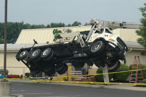 New Jersey Firefighters Called To Crane Crash Firehouse