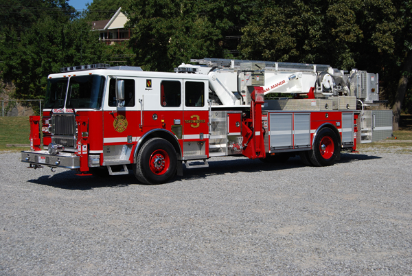 56143 Feature Pelham Manor Ny jpg 10468060