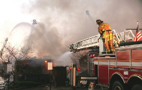 Indianastripmallfire jpg 10465510