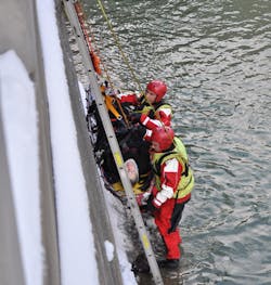 Water Rescue7 jpg 10556416 Water Rescue7 jpg 10556416
