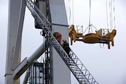 Cranerescue2 jpg 10463344 Cranerescue2 jpg 10463344