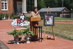 Linda jpg 10462218 Linda jpg 10462218