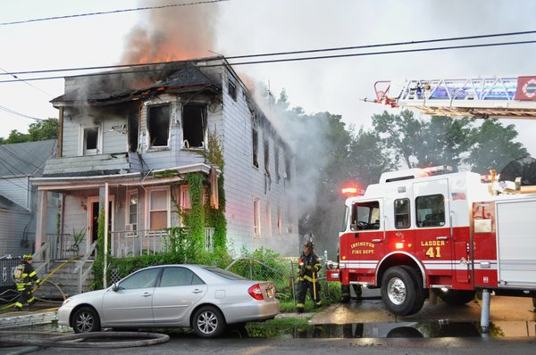 House Ravaged By Fire In New Jersey Firehouse   Irvington 10548012 