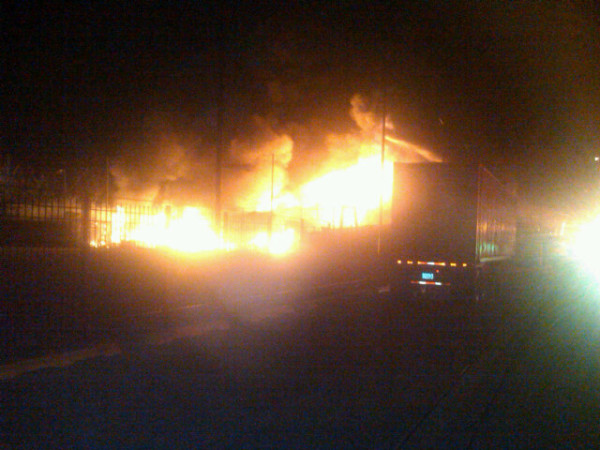 Chicagocommercialfire 10634138