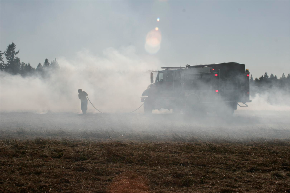 Canby Brush Fire House 2 10776350