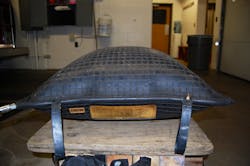 Photo 2. When the airbag is inflated it takes on a pillow shape, which reduces the surface area in contact with the object. Photo 2. When the airbag is inflated it takes on a pillow shape, which reduces the surface area in contact with the object.