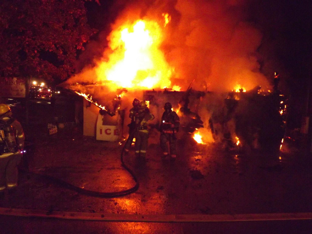 White Wing Resort Fire 3 10817911