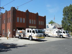 The station is the home to Engine 11 and Rescue 1. The station is the home to Engine 11 and Rescue 1.