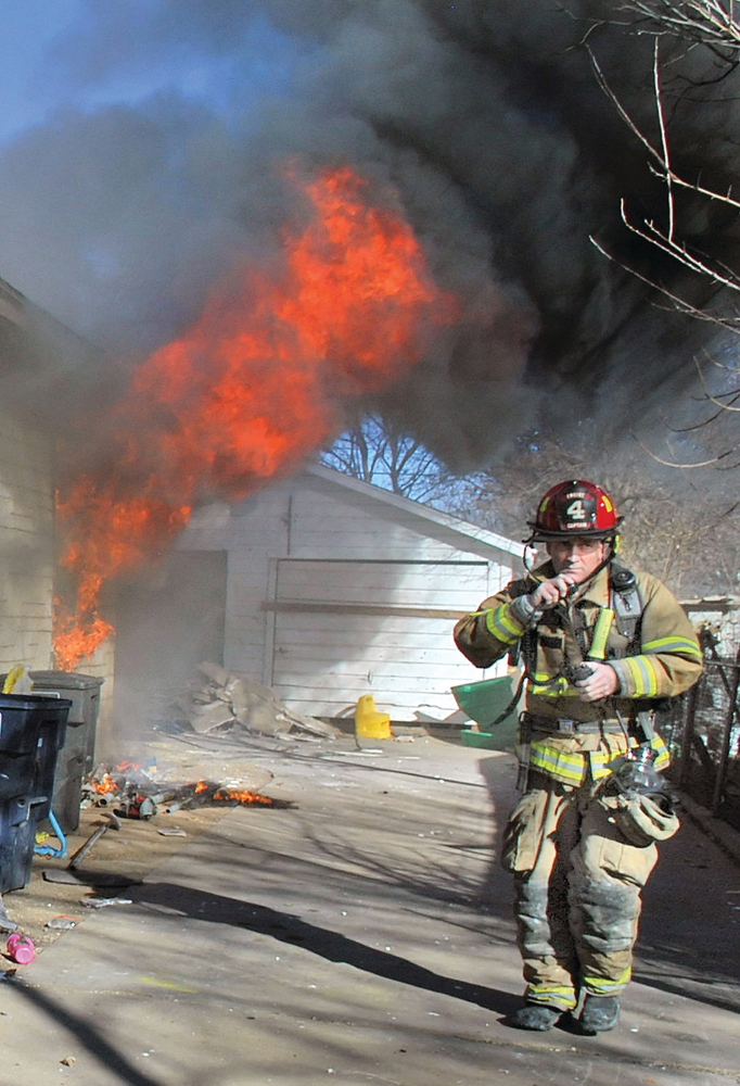 You do not receive size-up credit based on how fast you can complete a lap around a building; you get size-up credit for the information you acquire during the lap.