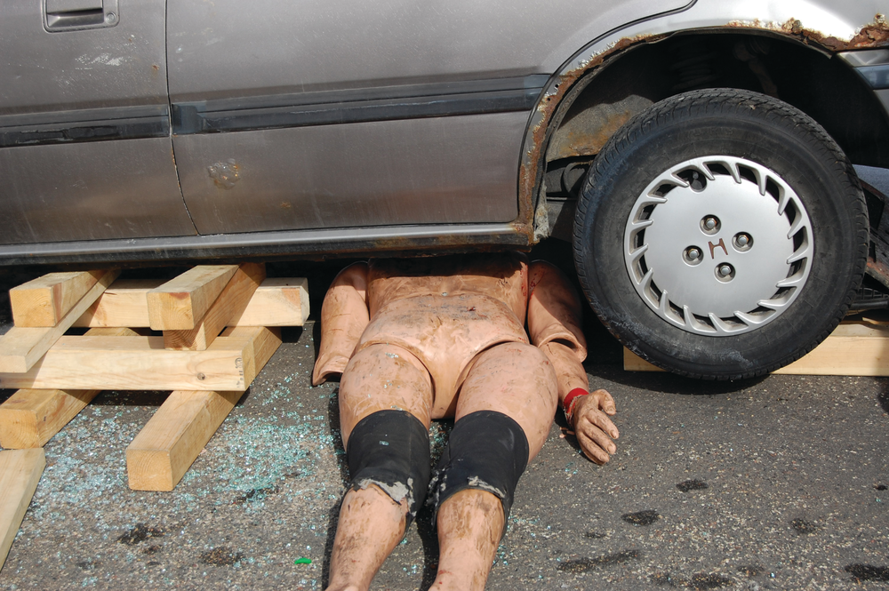 Photo 4 - The vehicle only only needs to be lifted high enough to free the trapped victim.