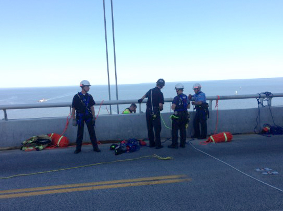 Bay Bridge Rescue 3 10954635