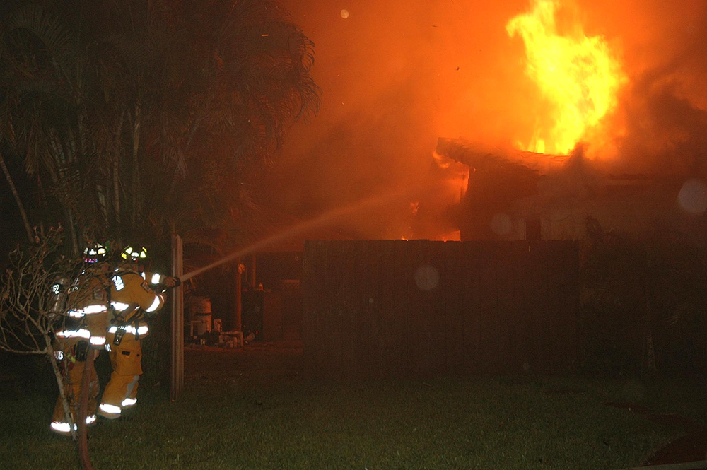 Plantation Fire 2 11132605