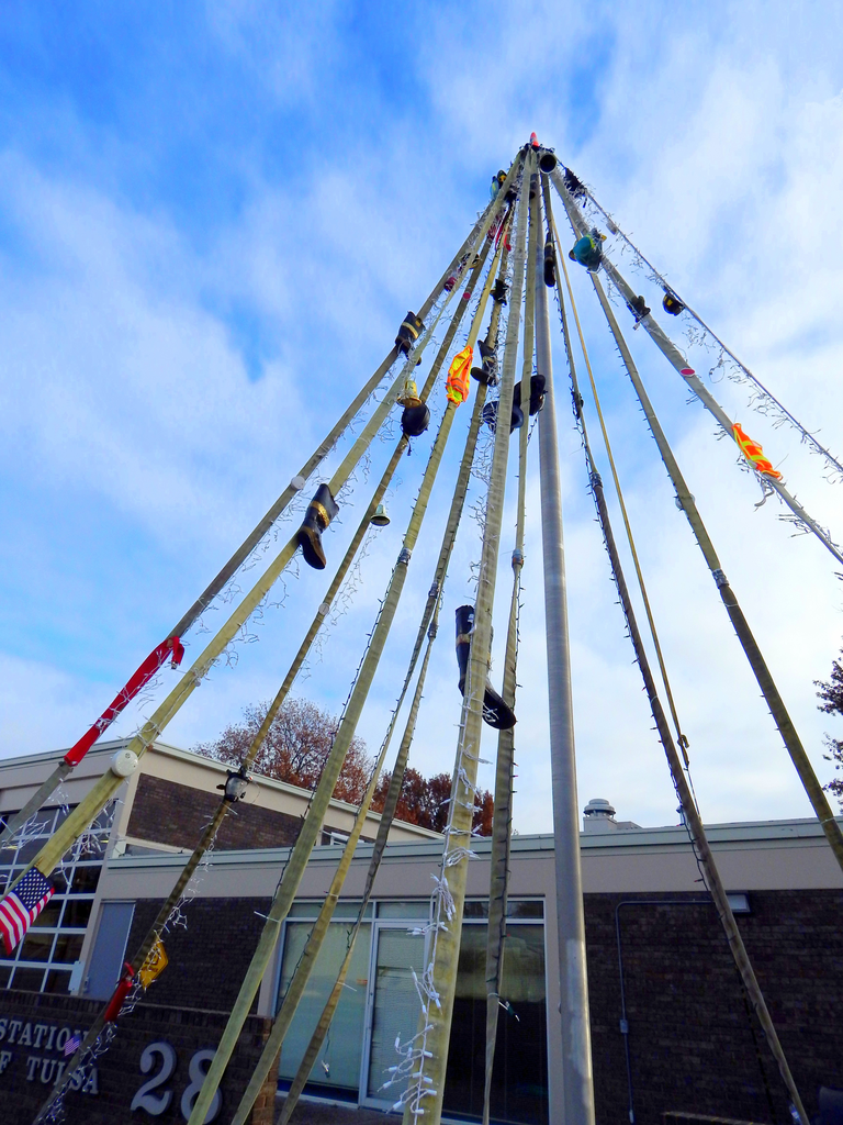 Tulsa Christmas Tree 6 11268677