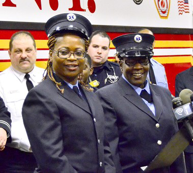 FDNY EMTs talk about saving cop's life.