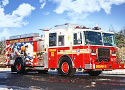 Fdny Squad 61 Pumper With Eagle Mural