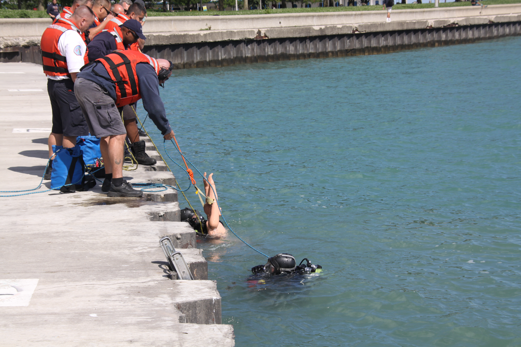 Chicago Dive Rescue 4 11706256