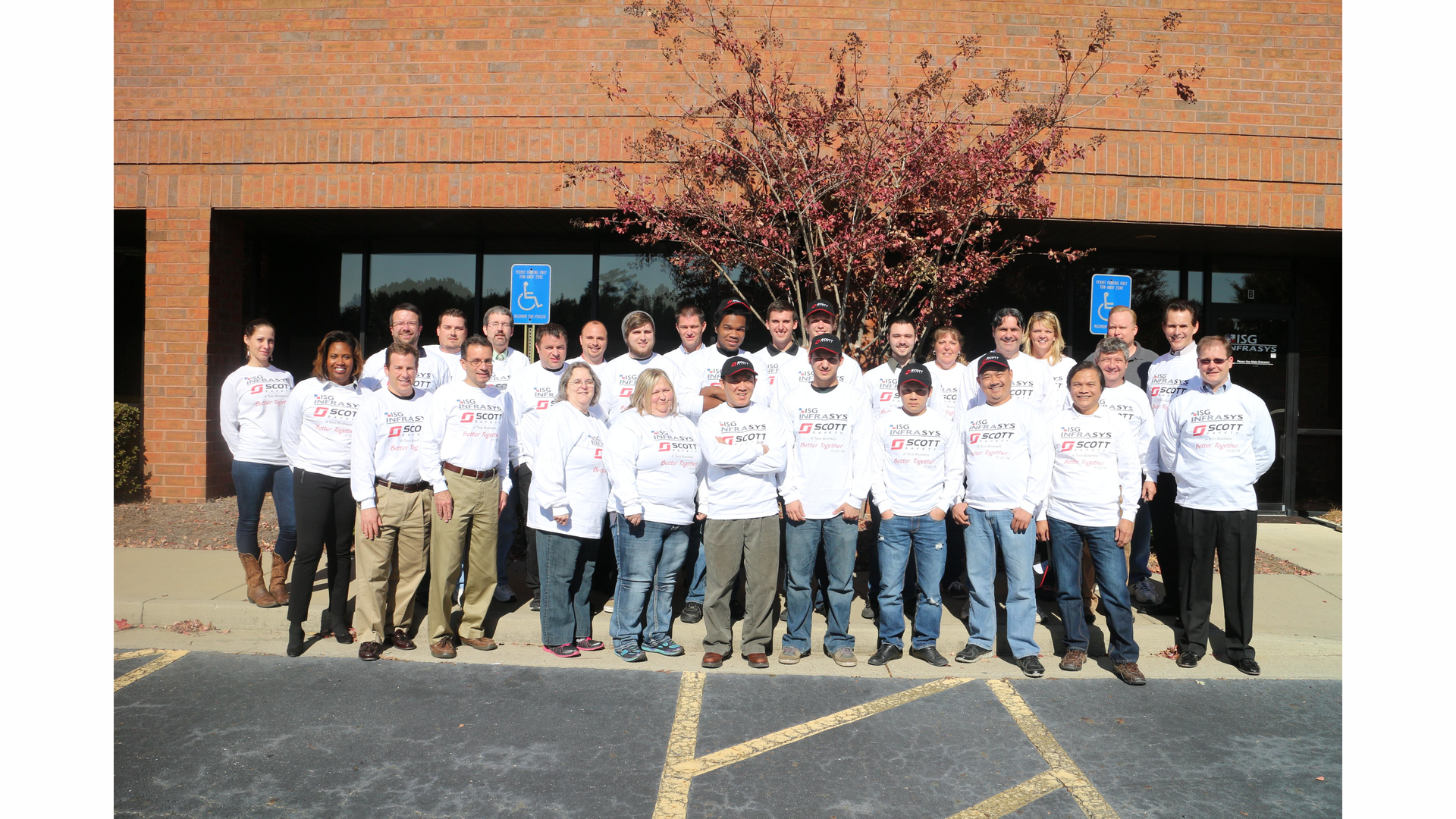 Joining forces: Scott Safety senior leadership executives and ISG/Infrasys executives and employees join together following acquisition announcement on Friday, Nov. 21, 2014, at ISG headquarters in Lawrenceville, Ga.