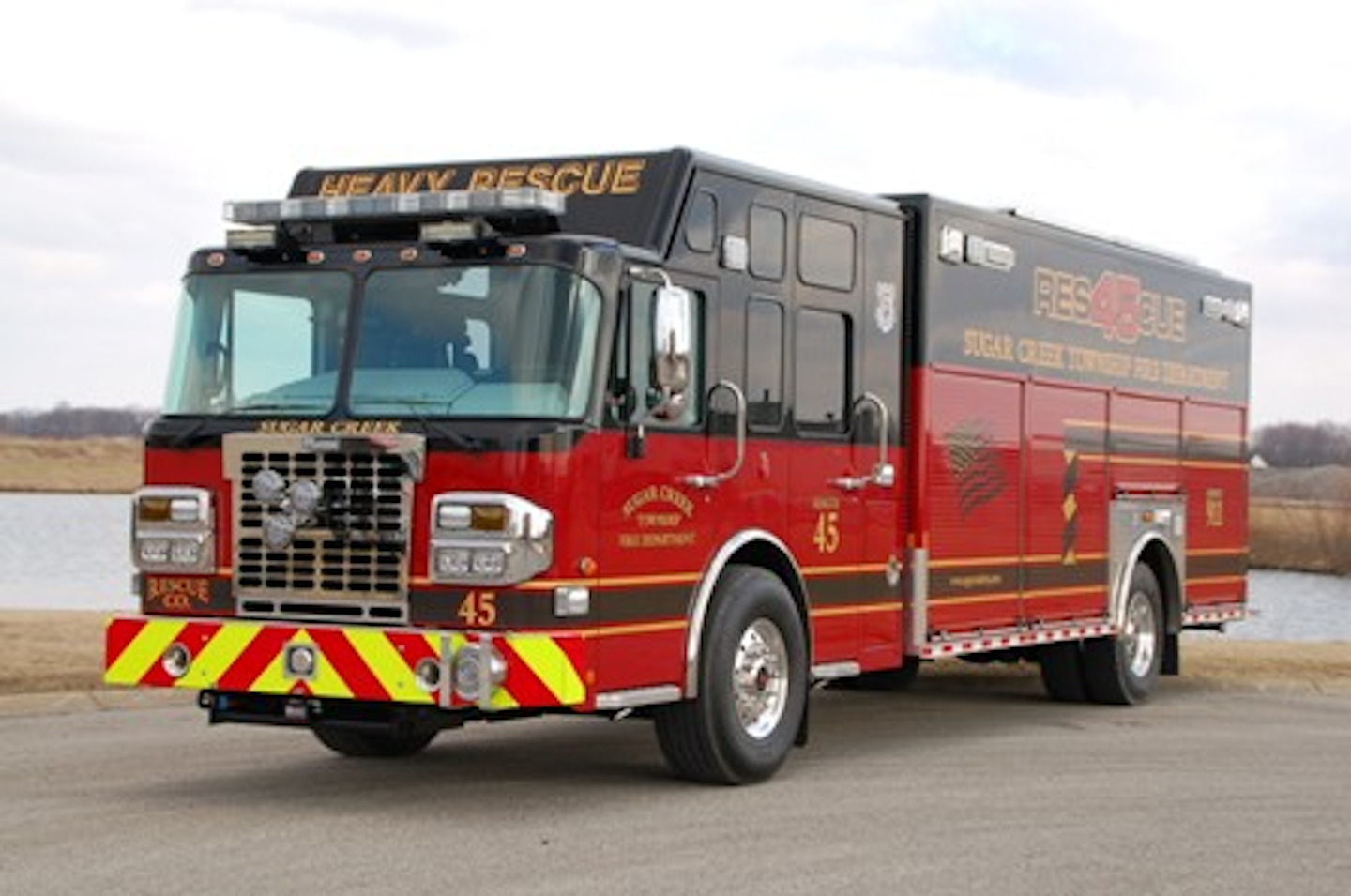 Sugar Creek Township Fire Department, Ind., Take Delivery of a