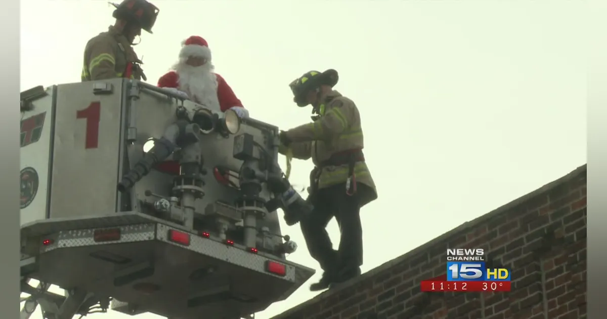 Fire Rescue Santa Ind. Firefighters Rescue Santa | Firehouse