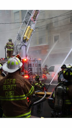 There is a great benefit when leaders demonstrate a positive outlook about leadership, regardless of the difficulties and challenges that the situation may present. There is a great benefit when leaders demonstrate a positive outlook about leadership, regardless of the difficulties and challenges that the situation may present.