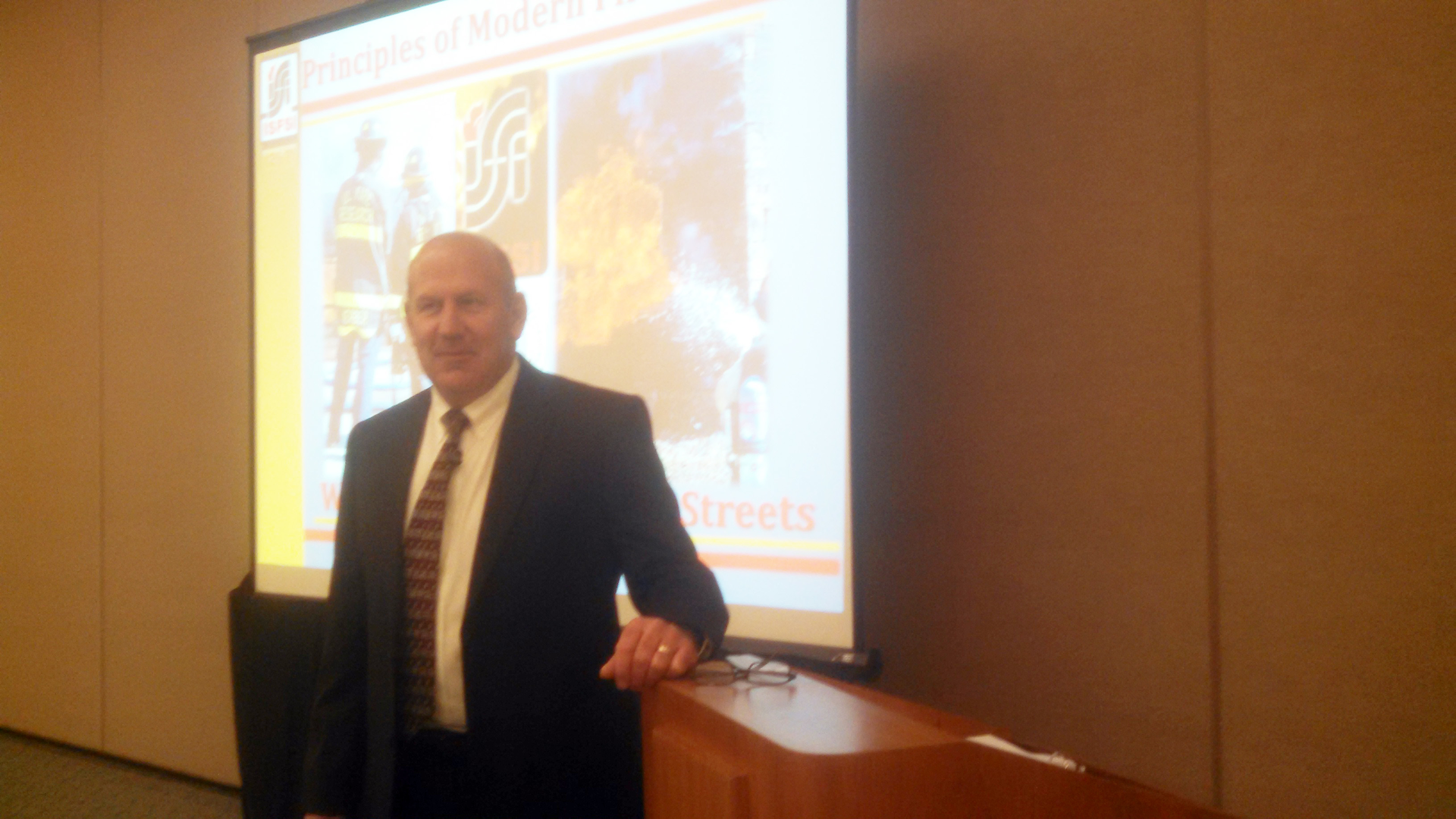 South Metro, Colo., Fire Marshal Kevin Milan prepares to teach a ISFSI class on the Principles of Modern Fire Attack at Firehouse World on Monday morning.