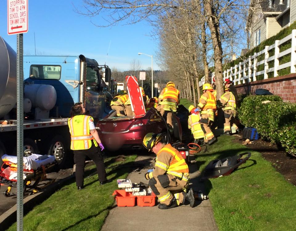 Cement Truck Crash 1 54bbf323f16af