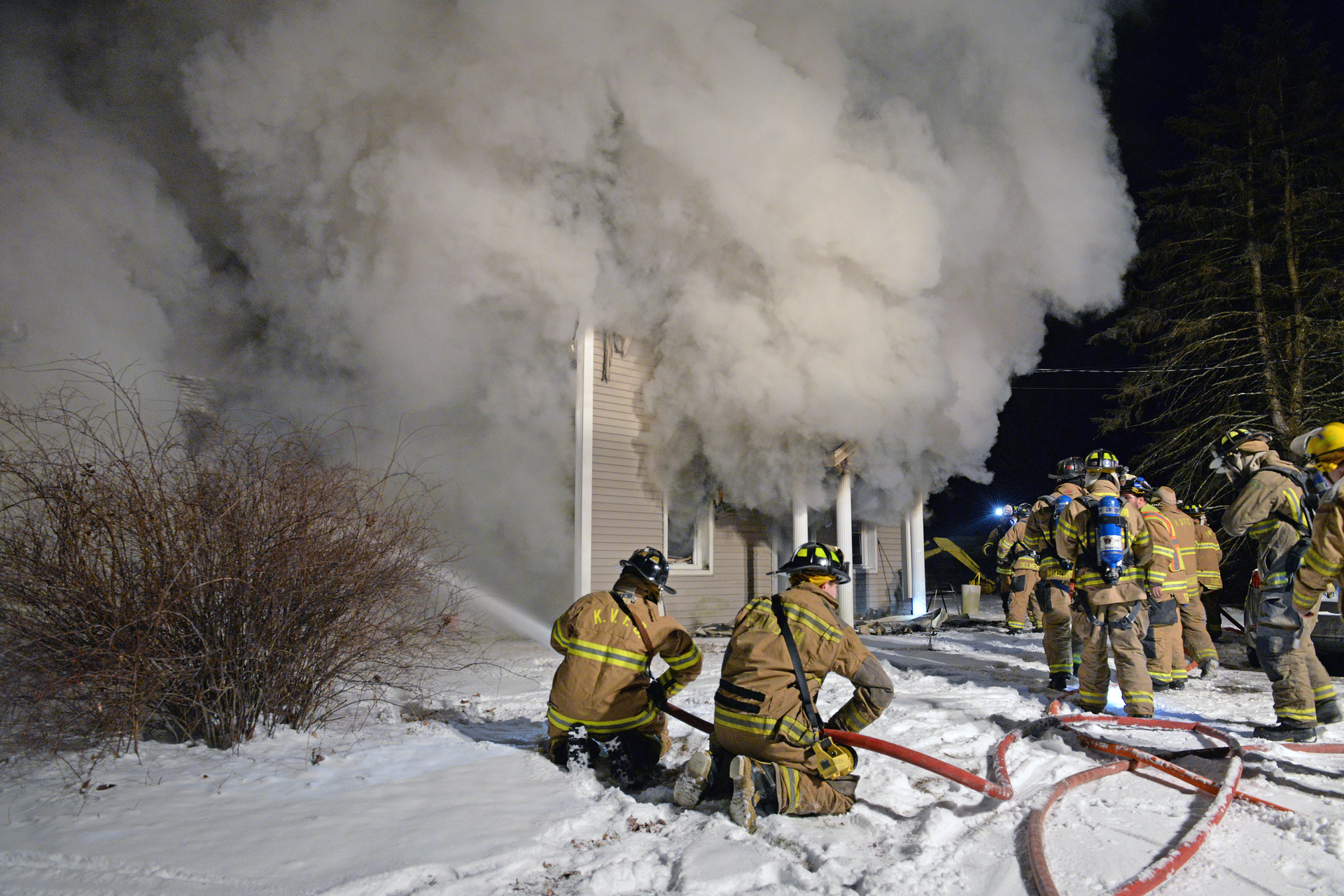 Haddam House Fire 2 54b846605ddb9