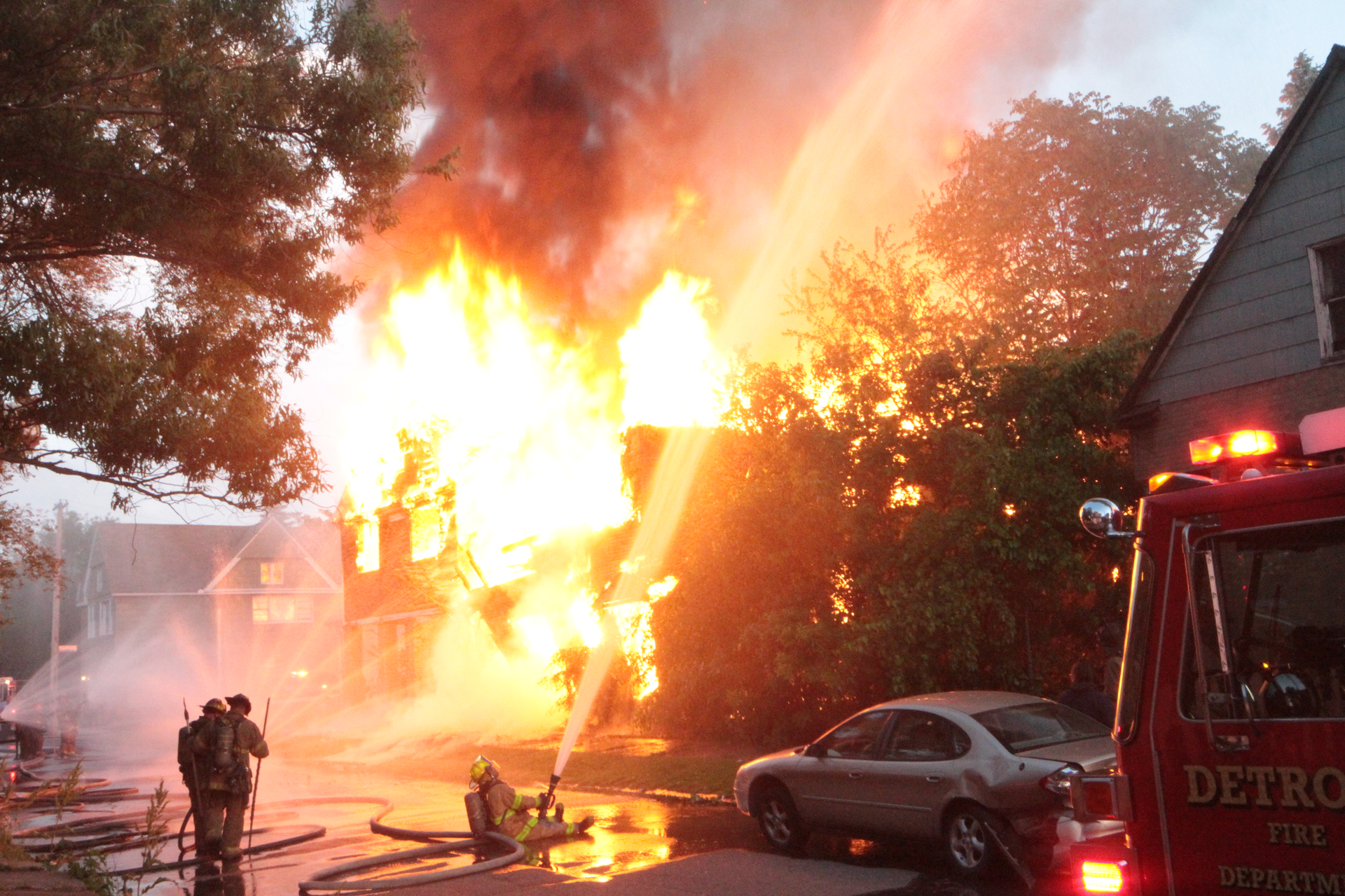 Fire Photography Detroit 6 557841fbaadb2