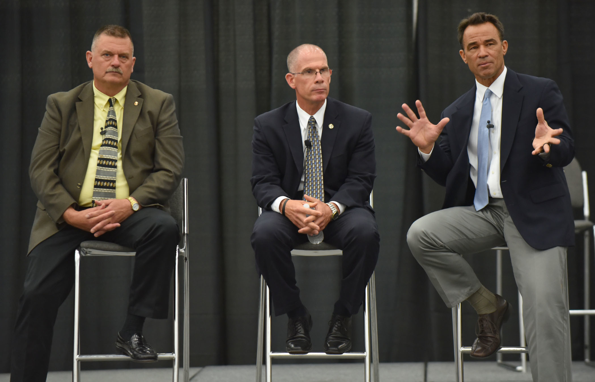 Chief John Salka (left), Firehouse Editor-in-Chief Tim Sendelbach and Chief Derek Alkonis debated the latest in firefighter research, training and tactics at Firehouse Expo.
