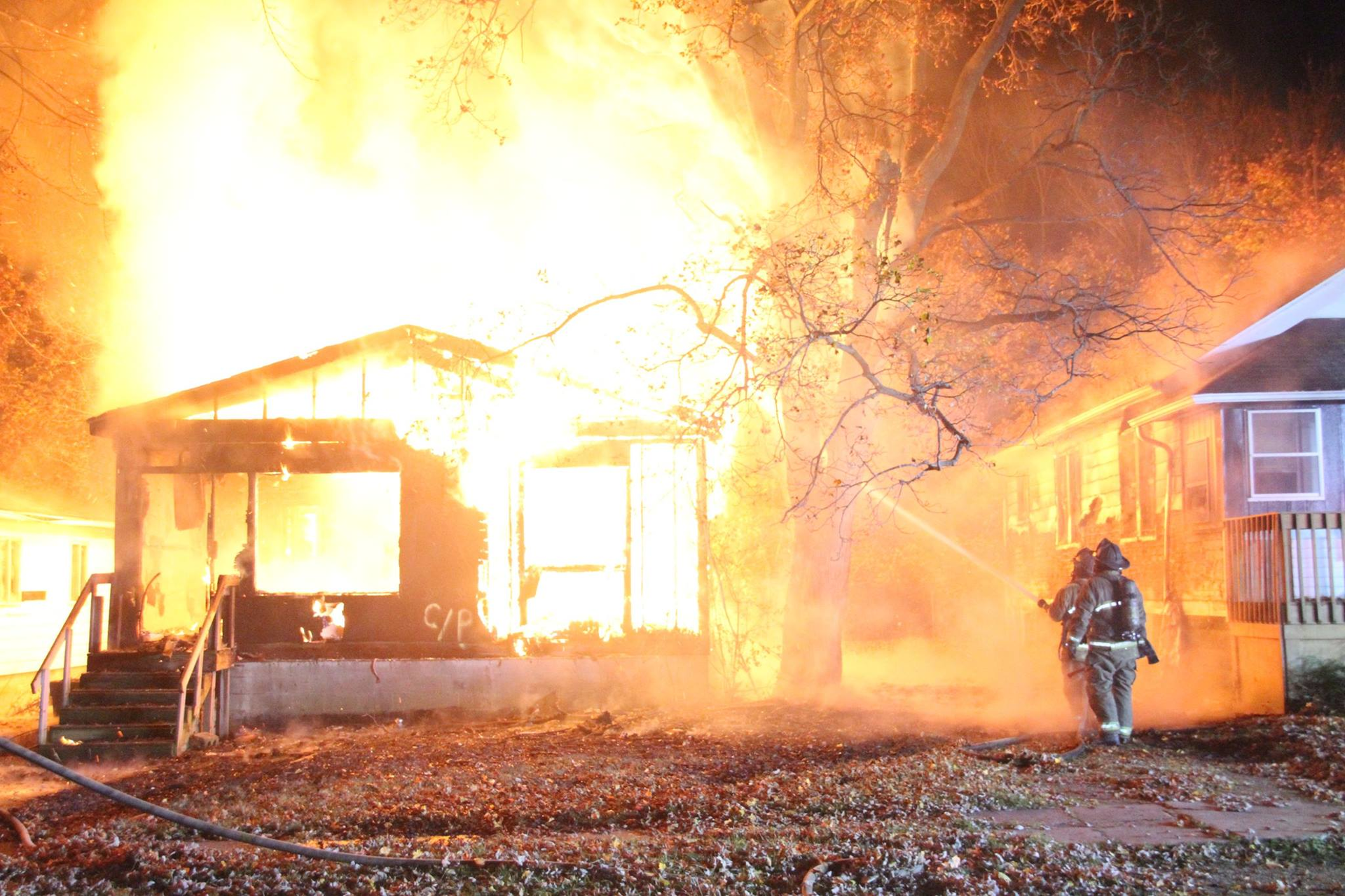 Fire Scene Photos Flint House Fire 3 5638cb934444e