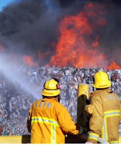 Los Angeles, CA, Dec. 11, 2015 Los Angeles, CA, Dec. 11, 2015