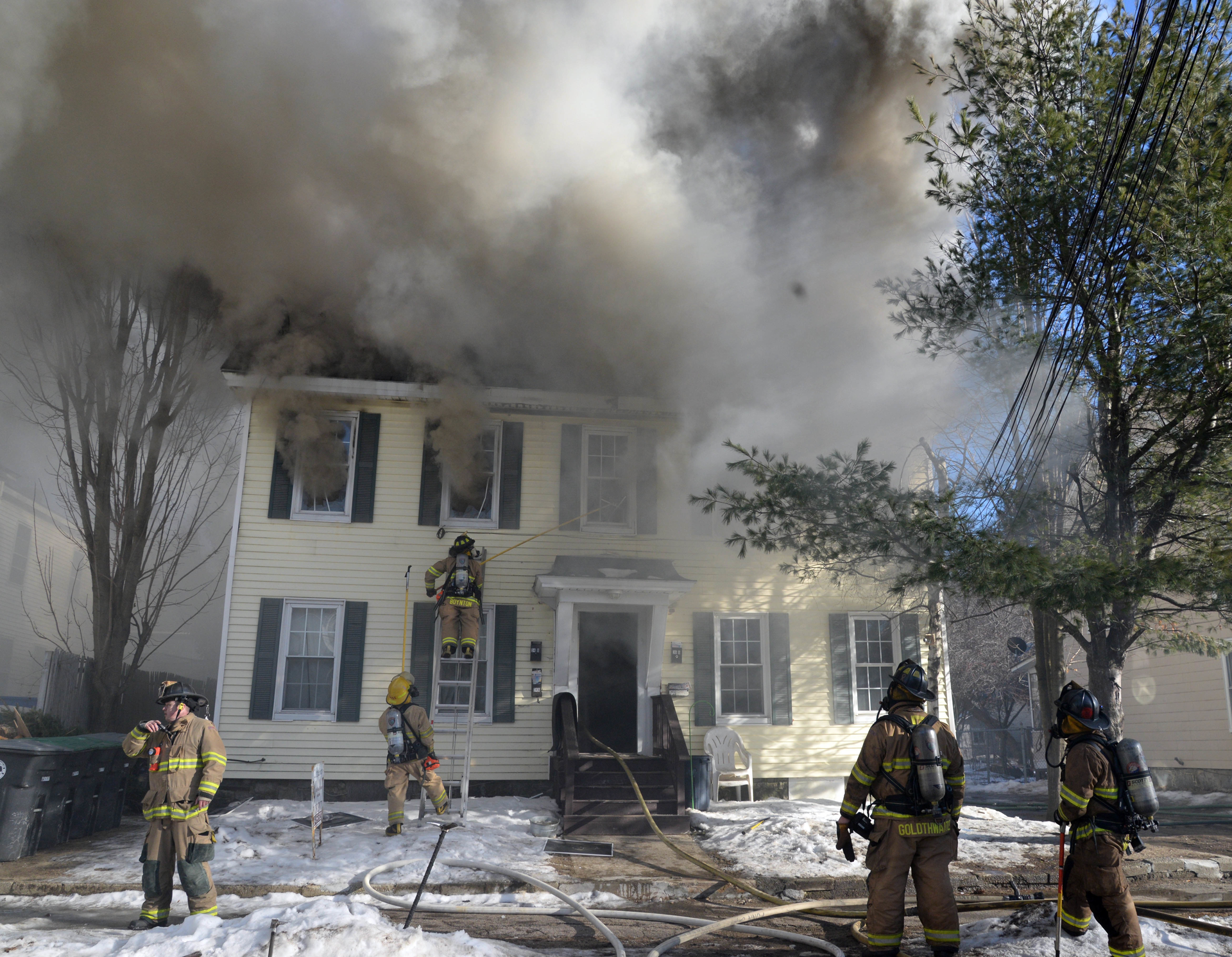 Fireground Photos - Franklin Firefighters Tackle Apartment Fire | Firehouse