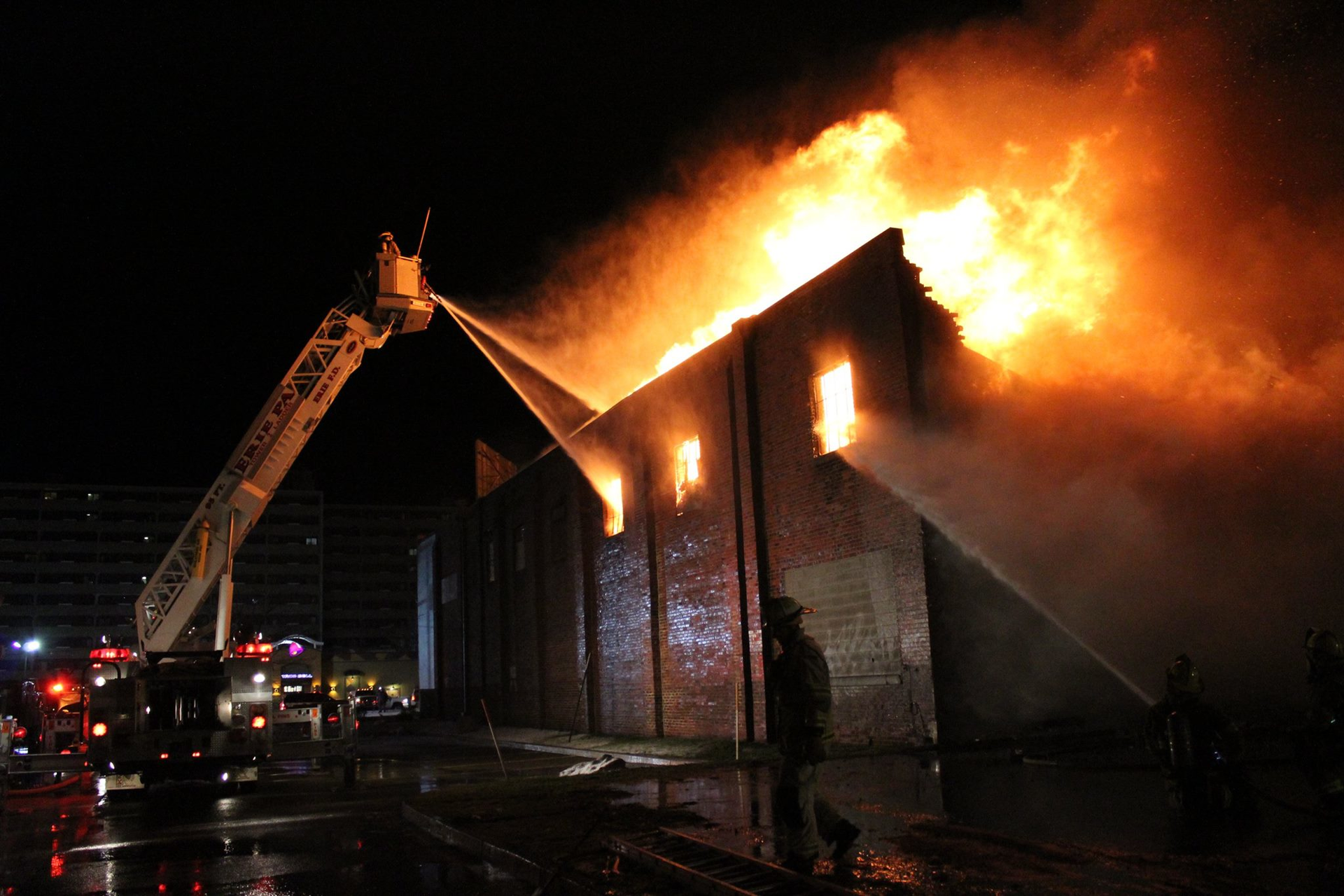 Erie Fire 6 56b7cb2e96ebc