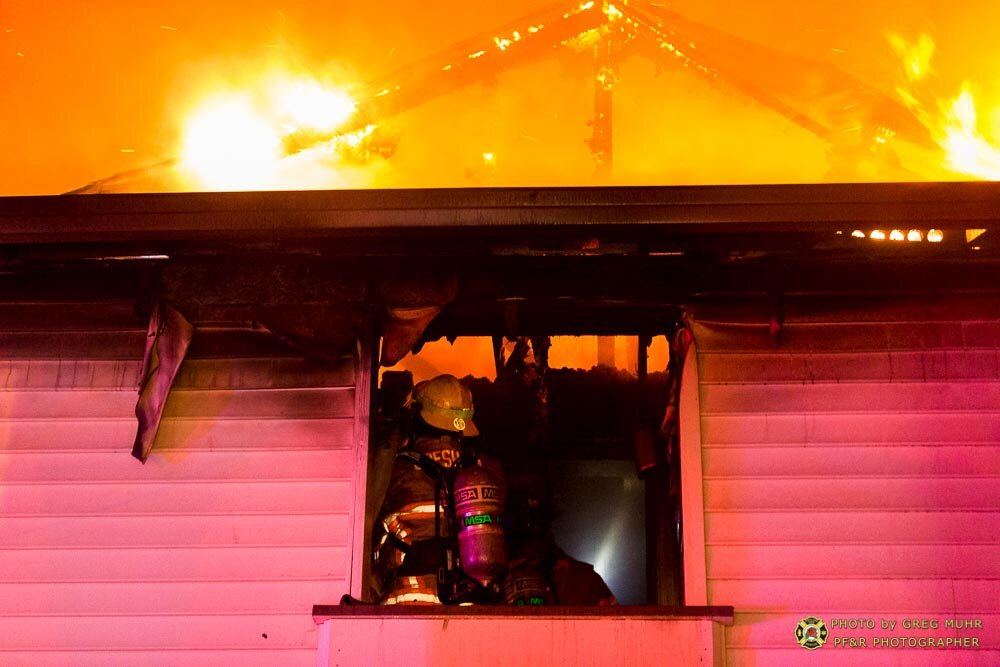 Gresham Fire 2 56cf10057b7cc