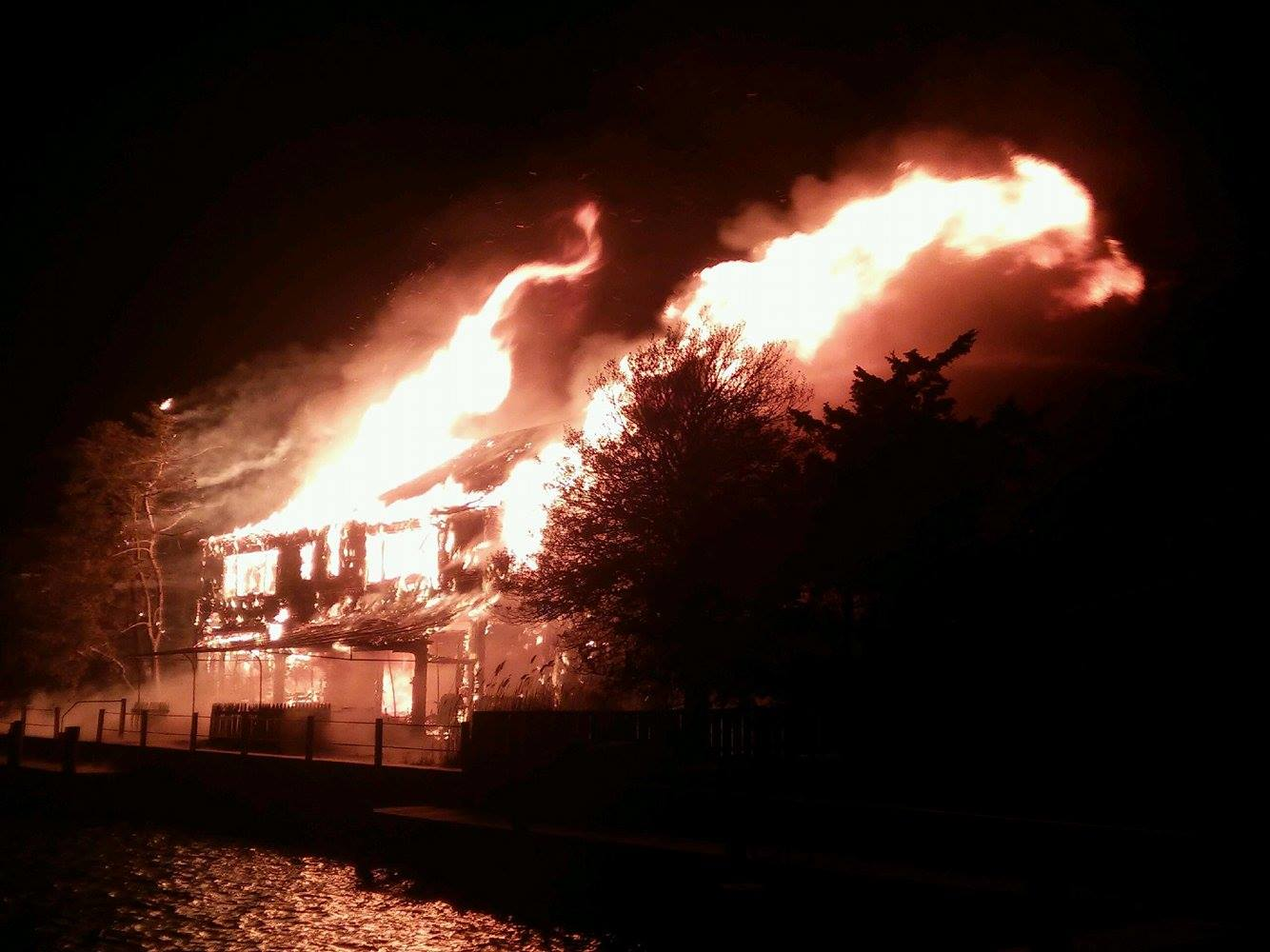 Man Fire3 56d32adc7a374