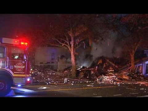 Firefighters Hurt in Massive Seattle Explosion | Firehouse