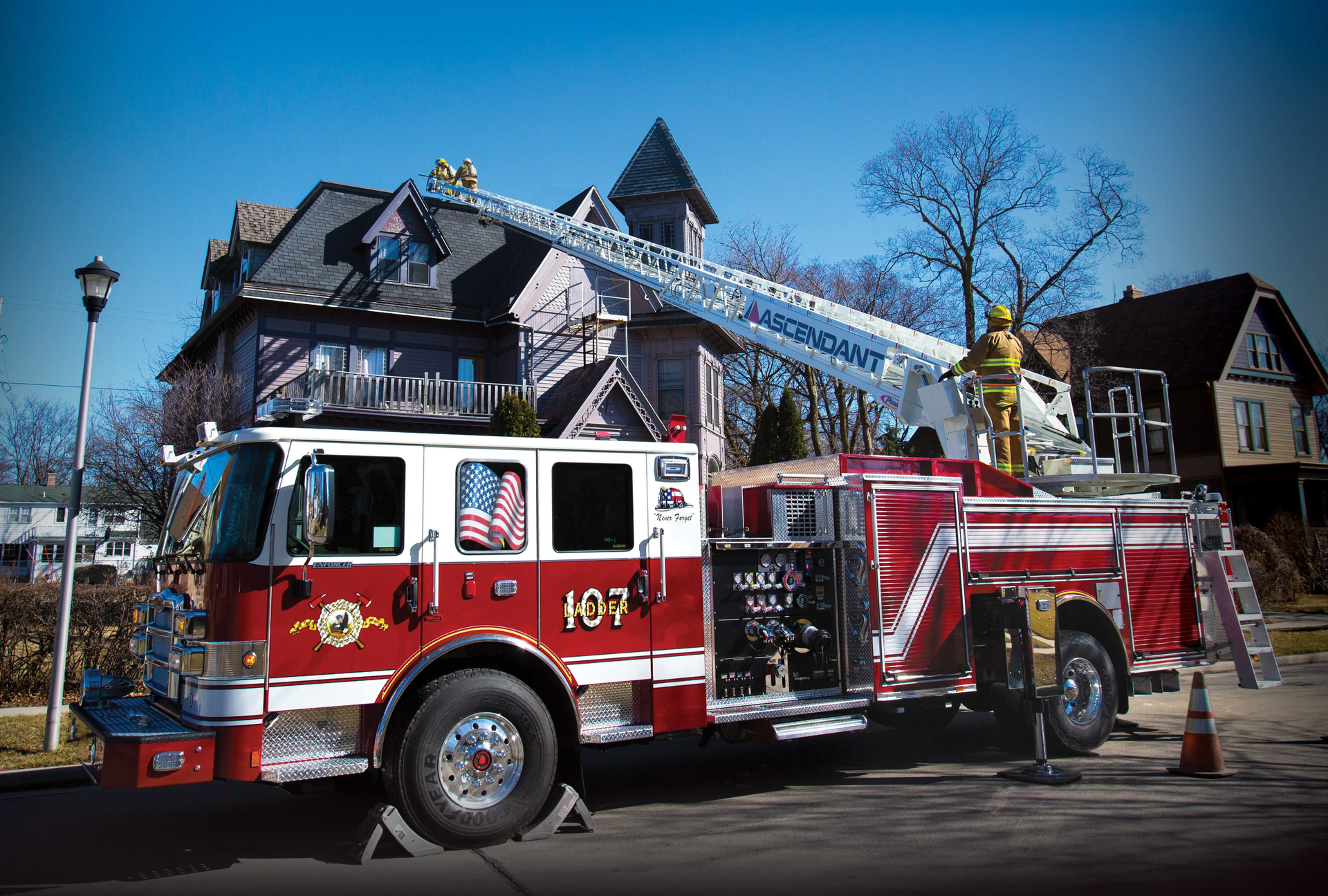 Pierce Manufacturing will display a total of 18 fire and emergency apparatus &ndash; and demonstrate new technologies &ndash; during the Fire Department Instructors Conference (FDIC) Exhibition in Indianapolis, Ind. April 21-23, 2016. In addition, Pierce will sponsor and host the National Fallen Firefighters Foundation (NFFF) 9/11 Memorial Stair Climb inside Lucas Oil Stadium (LOS).