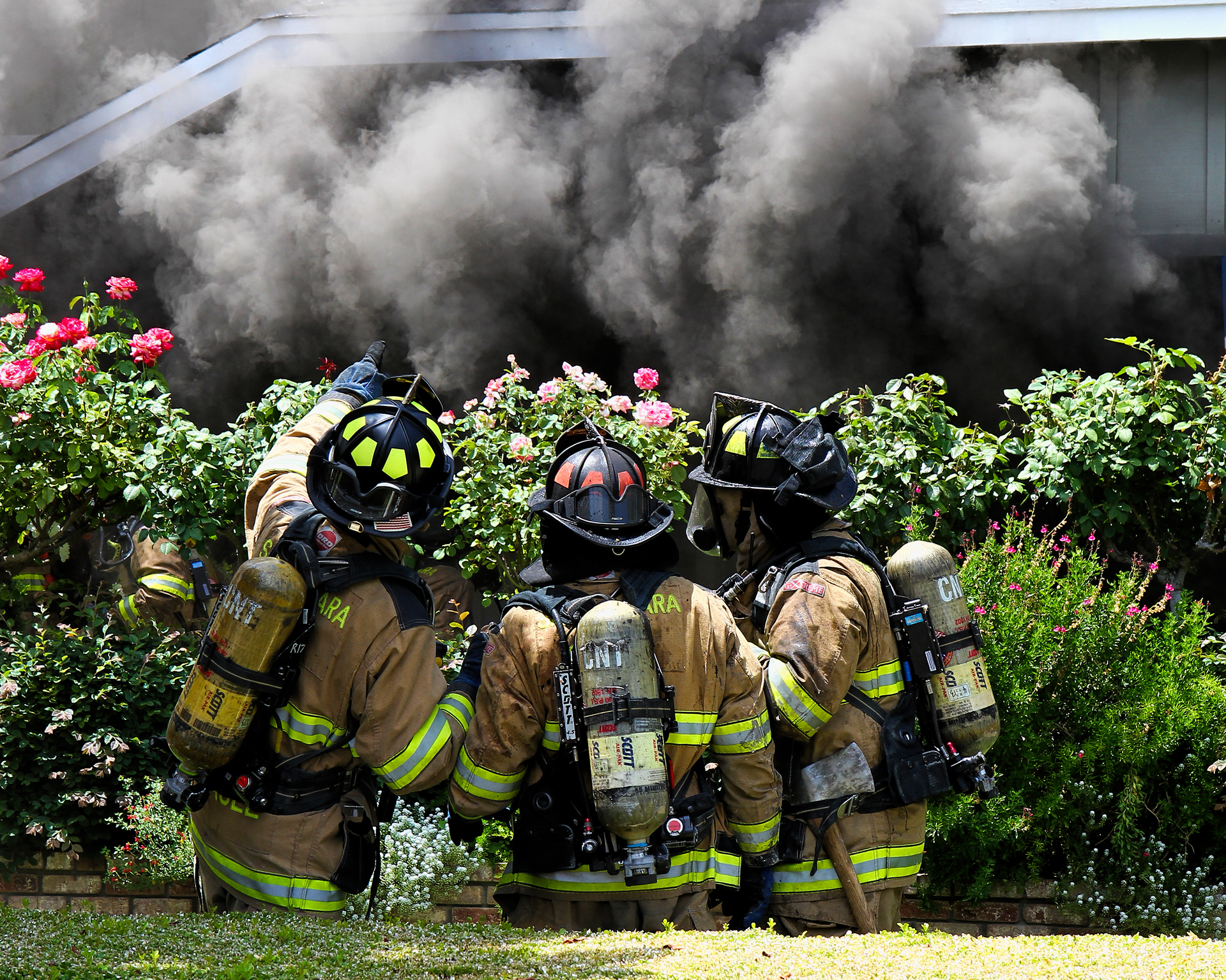 3 Ff Pointing At Fire Cnt 5768526793143