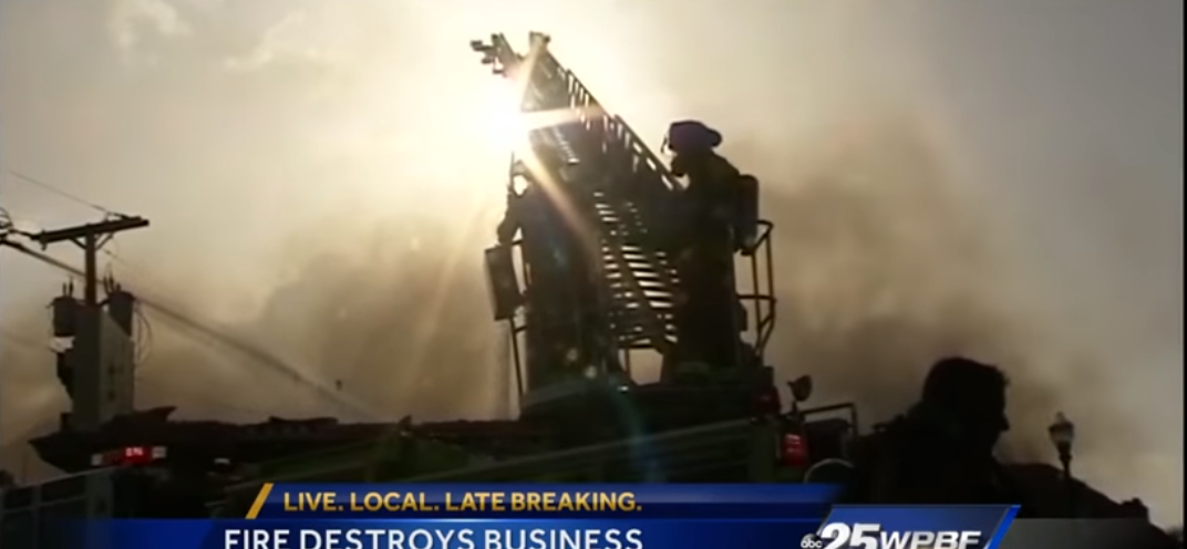 FL Shoe Store Goes up in Flames | Firehouse